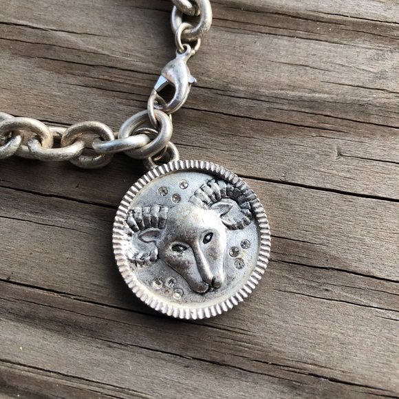 VTG MCM Aries Ram Astrology / Star Sign Silver Toned Oval Chain Link Bracelet - Picture 4 of 10